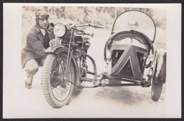 ariel 500 ohv 1929 sidecar.png