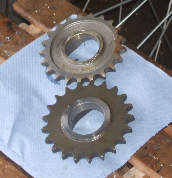 KH sprocket on top - note recess in face and smaller flange