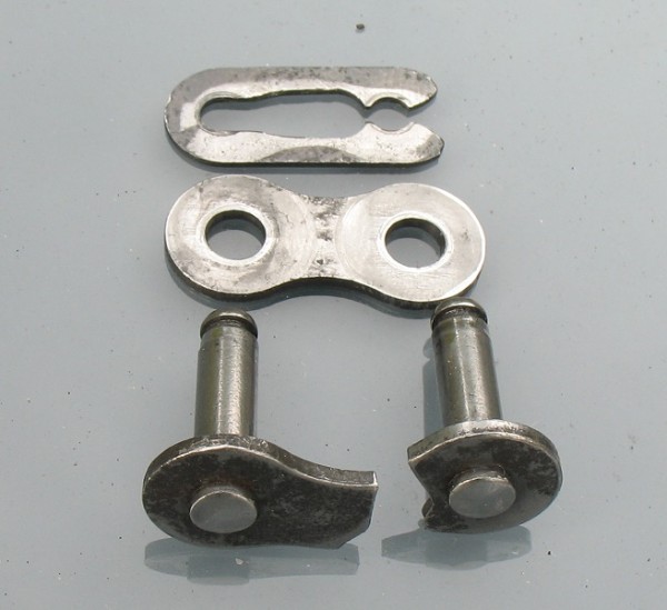 Matchless Silver Hawk Rear Chain Split Link 20100906.jpg