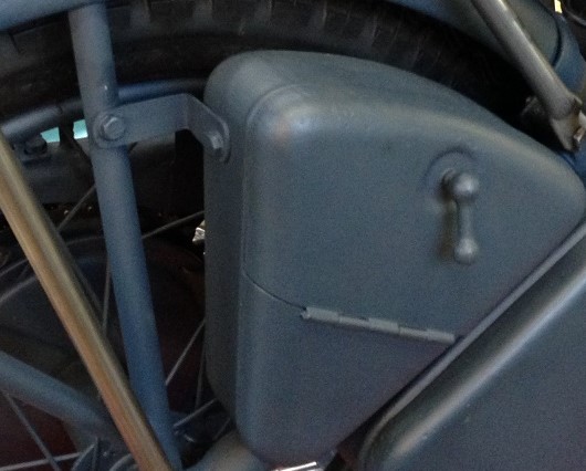 Burney rear rack m - top bracket .JPG