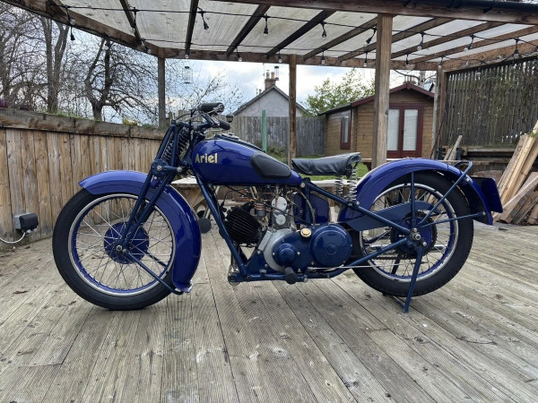 1931-ariel-557cc-special-67ed2c3acb43c.jpg