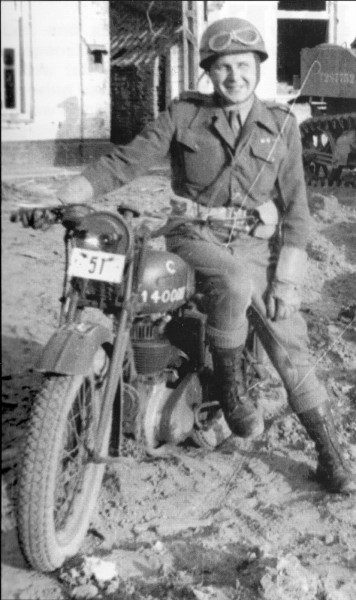 Ariel WNG dunkerque 1944.jpg