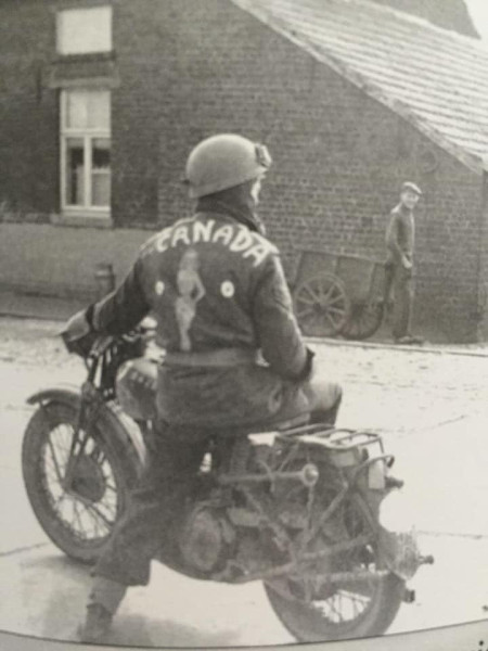 Canada Pin Up WNG.jpg