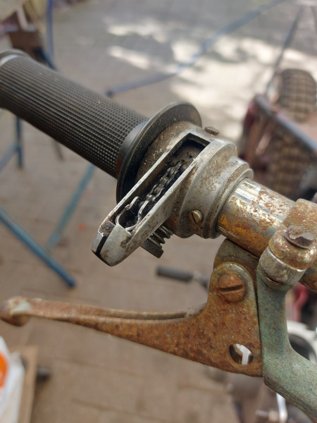 unknown twistgrip  (1).jpg