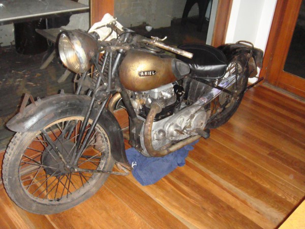 Ariel 1936 600cc 4f cammy at purchase 2011.JPG