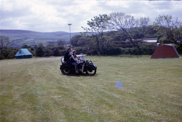 1975-072.jpg