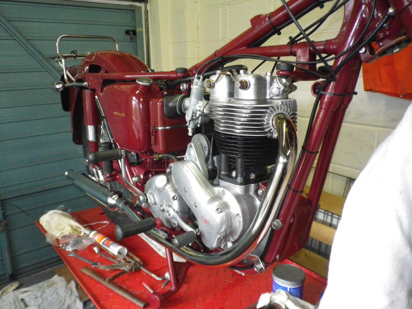 (a) Carb and rocker oil feed fitted.JPG