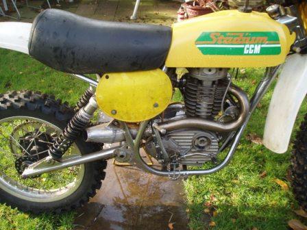 Close up of the odd oil tank